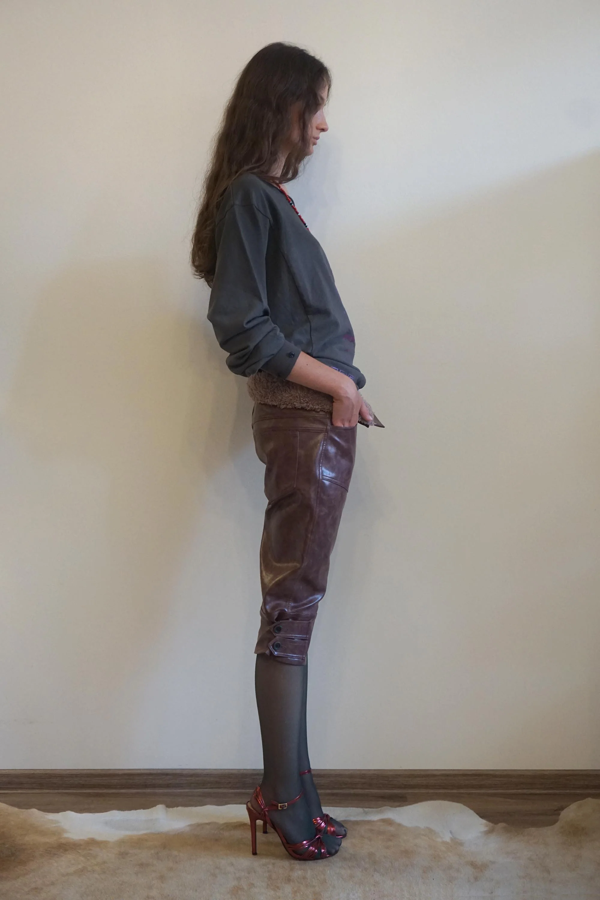 Capri Faux Leather Pants Burgundy - Image 3