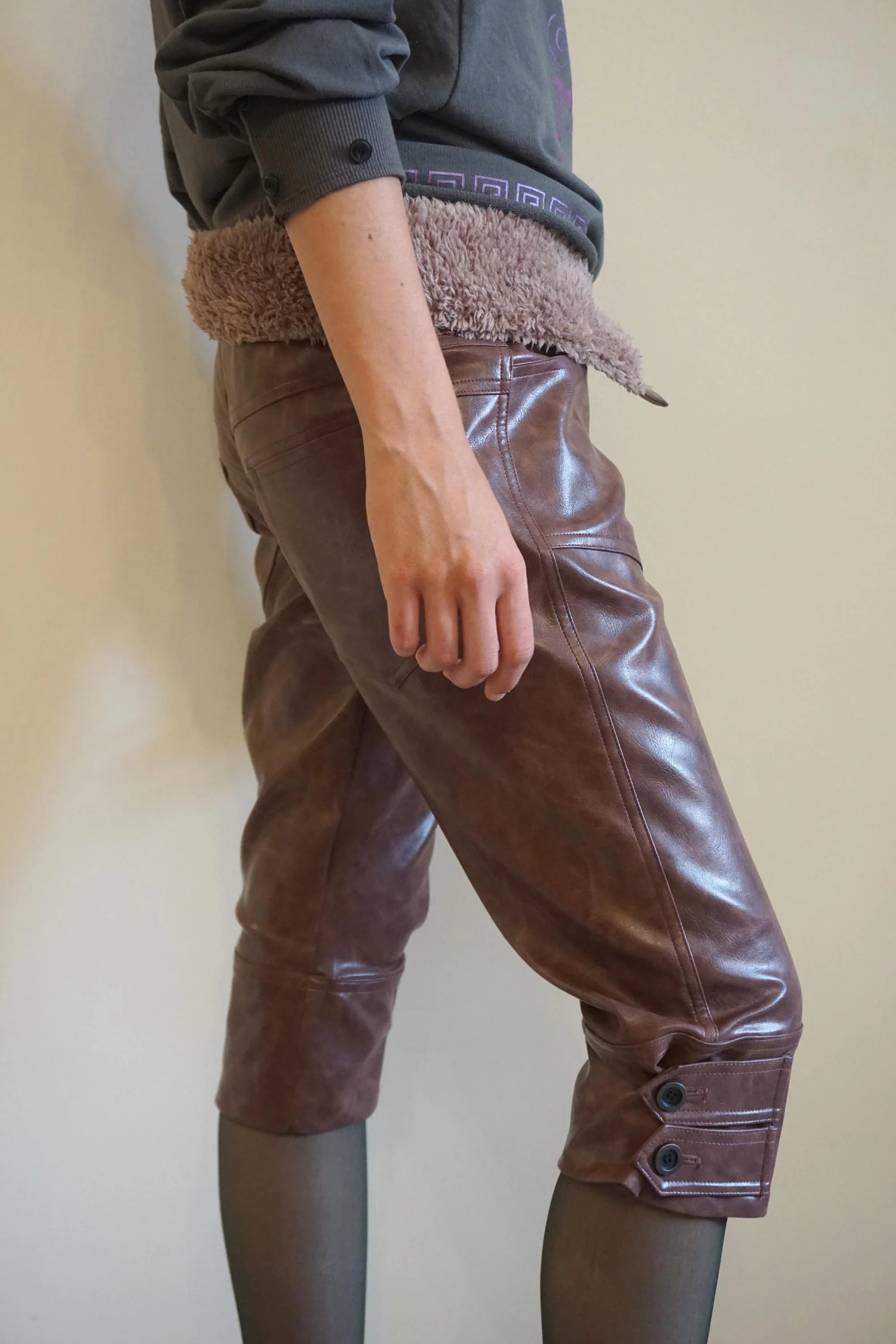 Capri Faux Leather Pants Burgundy - Image 5