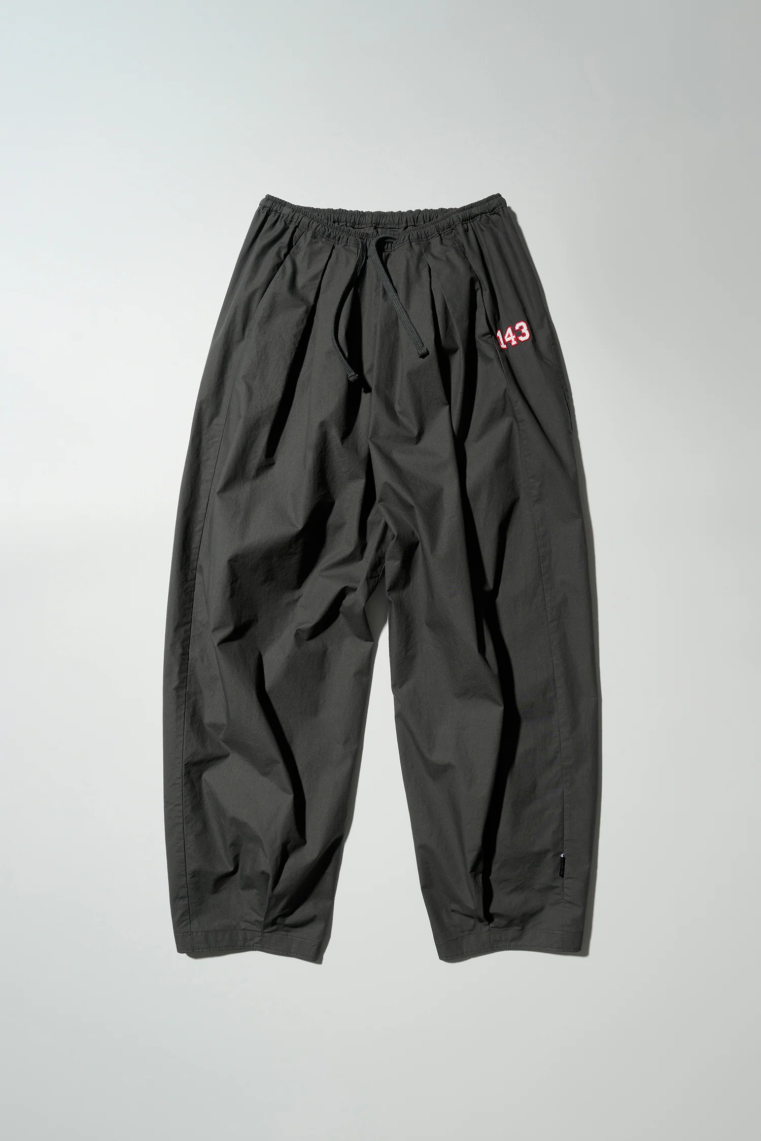 My Go To Pintuck Pants Charcoal - Image 6