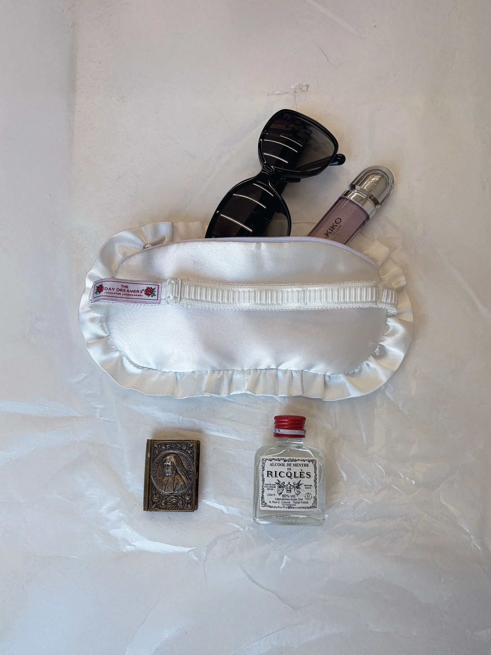 Passenger Eye Mask Pouch White(Princess) - Image 4