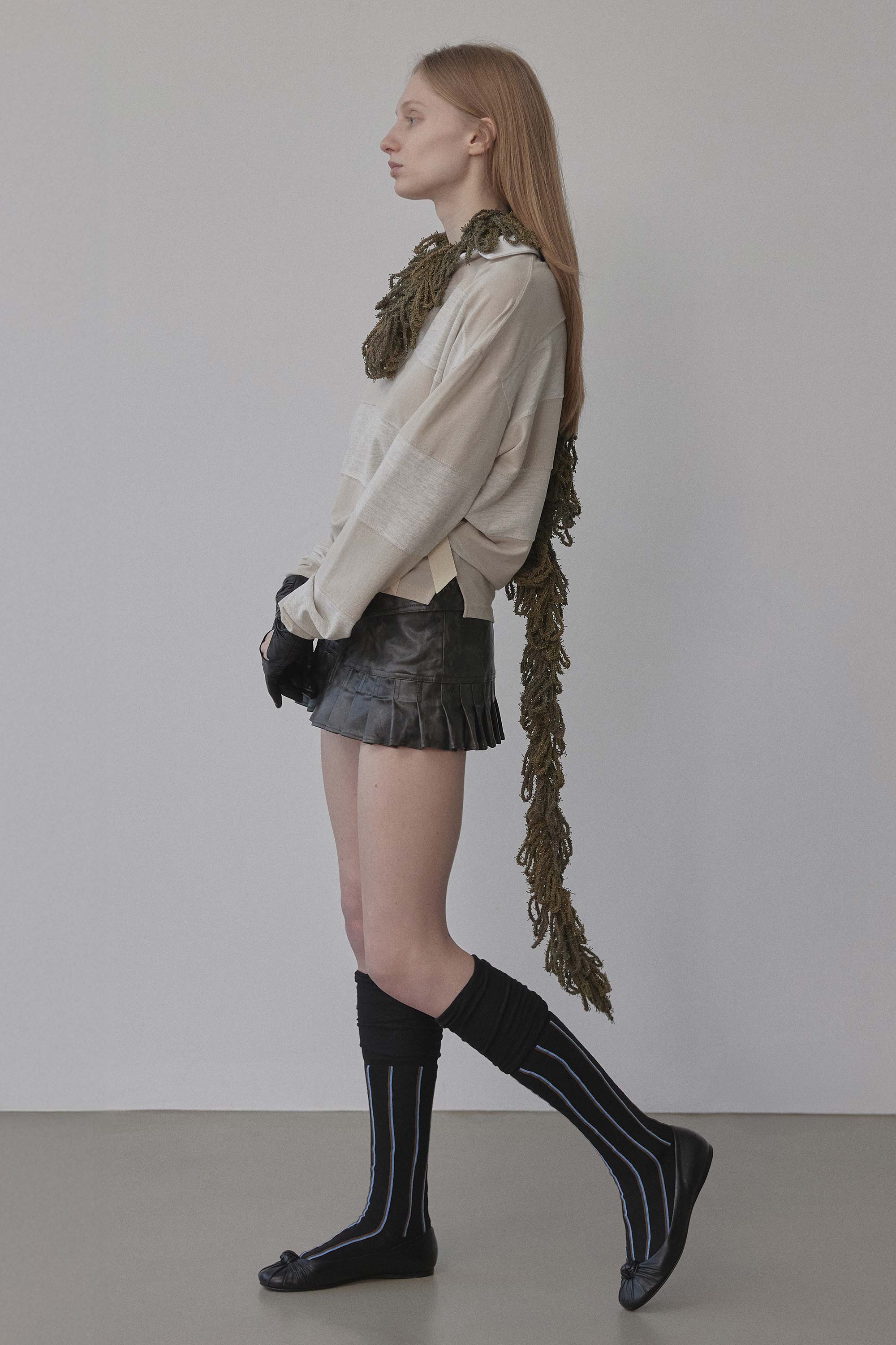 Sequin Mop Scarf Seaweed - Image 3