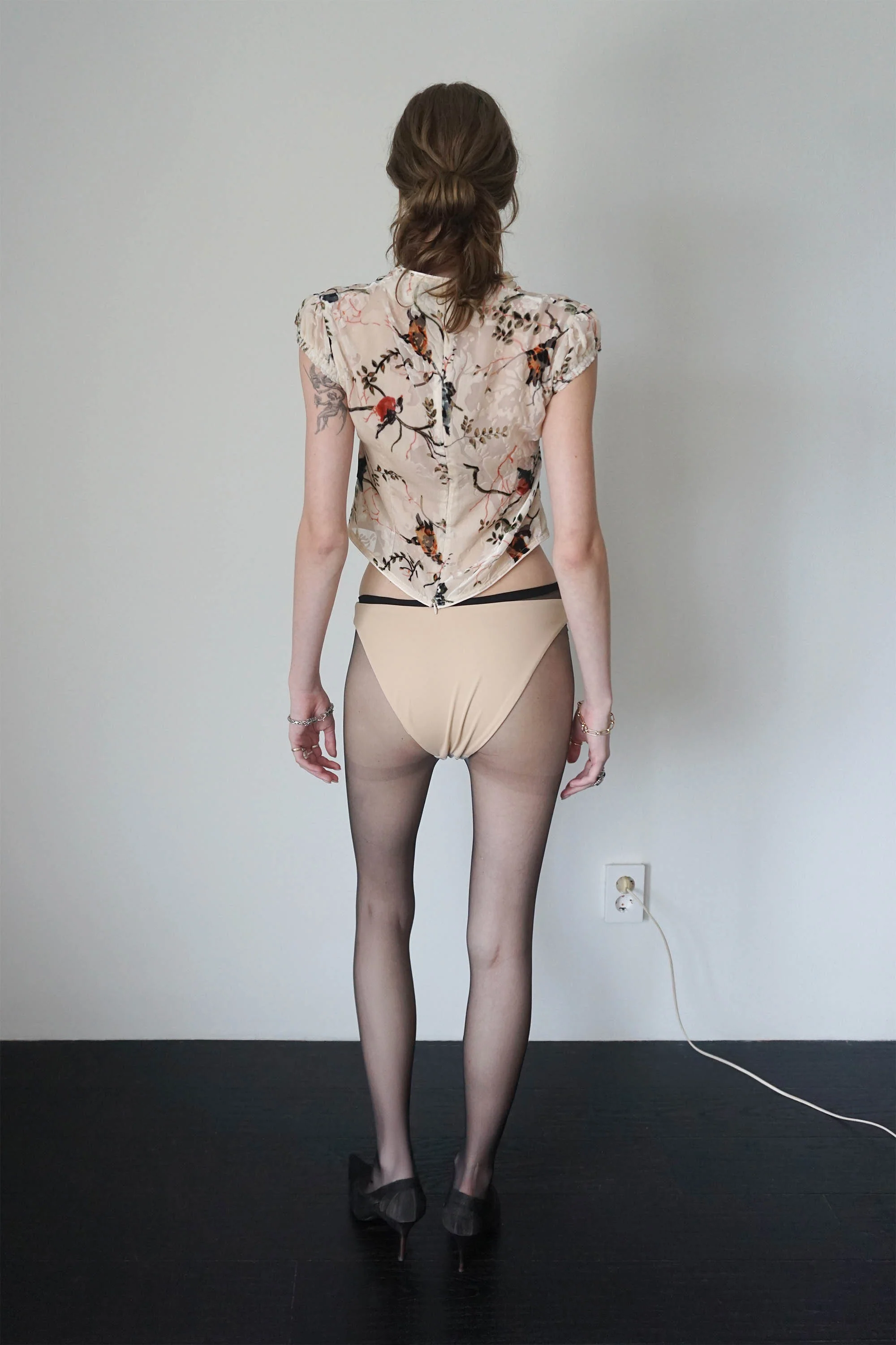 Velvet Qipao Blouse Beige - Image 4